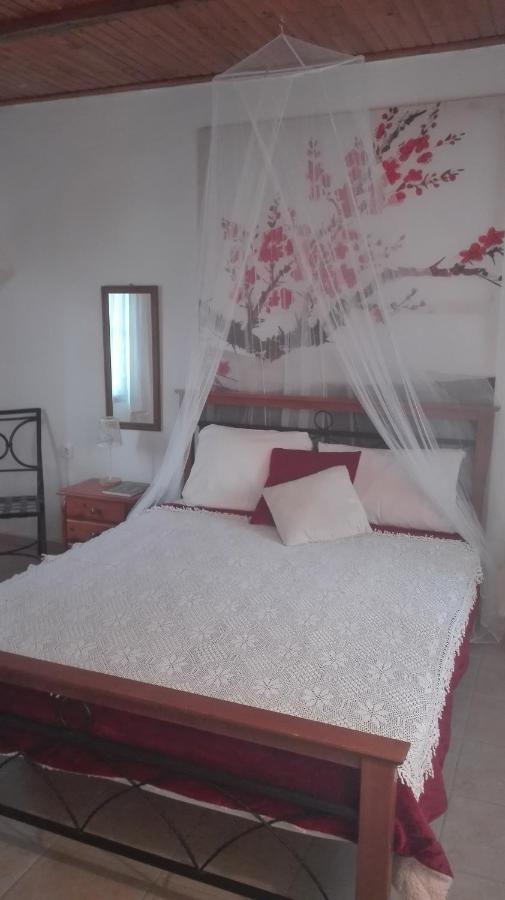 Panos And Chrisas House Villa Drepano  ภายนอก รูปภาพ